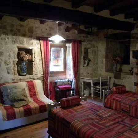 House Au Bord De La Riviere *